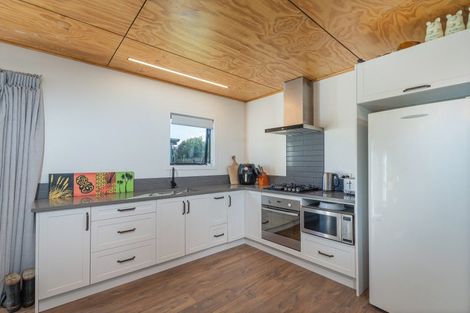 Photo of property in 15 Moewai Park Road, Whitianga, 3510