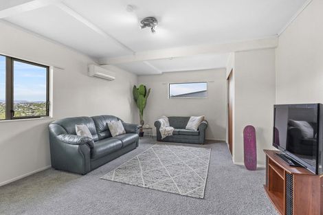 Photo of property in 3 Kimball Place, Johnsonville, Wellington, 6037