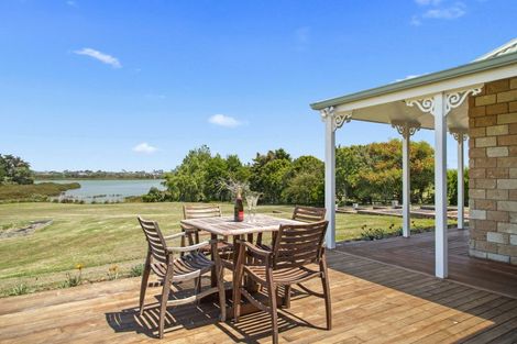 Photo of property in 49 Wharf Road, Clarks Beach, Pukekohe, 2679