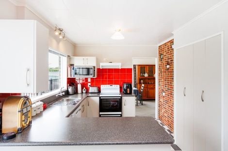 Photo of property in 125 Tutaki Road, Kelvin Grove, Palmerston North, 4470