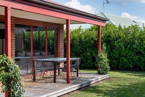 Photo of property in 10 Fendalton Drive, Rototuna, Hamilton, 3210