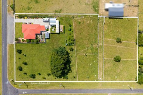 Photo of property in 69 Sowry Road, Woodville, 4920