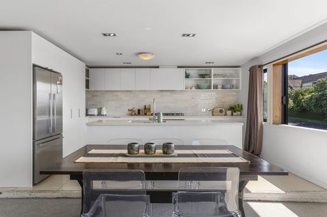 Photo of property in 6/103 Vauxhall Road, Narrow Neck, Auckland, 0624