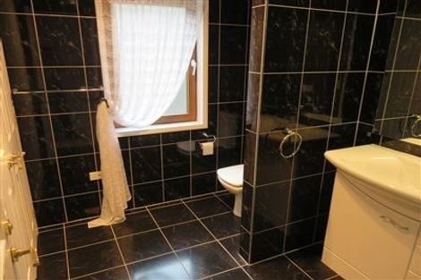 Photo of property in 20 Kittiwake Drive, Schnapper Rock, Auckland, 0632