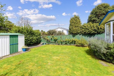 Photo of property in 17b Cypress Grove, Paraparaumu, 5032