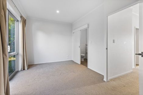 Photo of property in 2/27 Powell Street, Avondale, Auckland, 1026