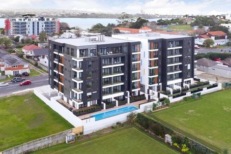 Photo of property in Frank Sargeson Apts, 201/74 Anzac Street, Takapuna, Auckland, 0622
