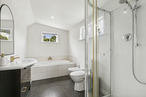 Photo of property in 52 Totara Road, Miramar, Wellington, 6022