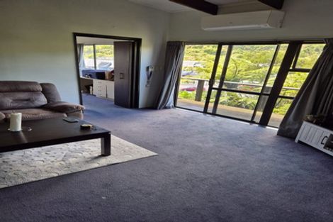 Photo of property in 2 Corlett Street, Johnsonville, Wellington, 6037