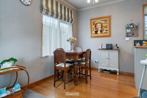 Photo of property in 16 Little Street, Tirau, 3410