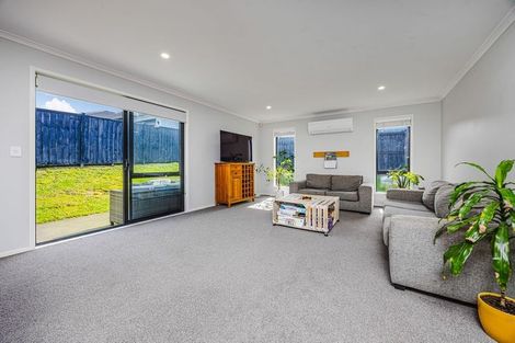 Photo of property in 38 Calder Crescent, Pokeno, 2402