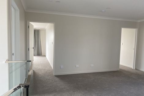 Photo of property in 12 Te Aramanu Crescent, Papakura, 2110