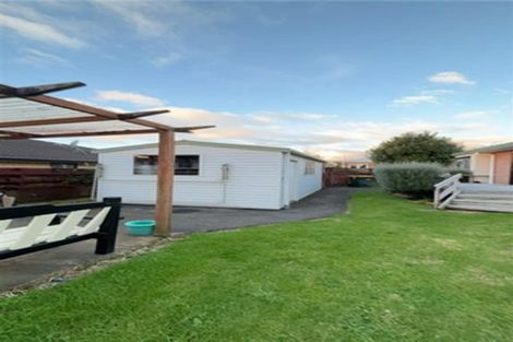 Photo of property in 27a Wellington Street, Pukekohe, 2120