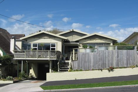 Photo of property in 98 Buller Street, New Plymouth, 4312