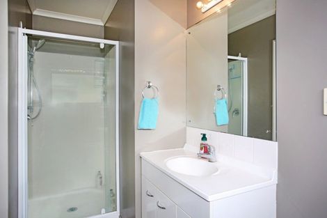 Photo of property in 14a Collingwood Road, Waiuku, 2123