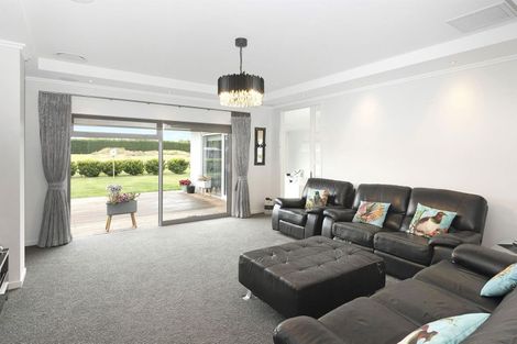 Photo of property in 14 Westburn Place, Prebbleton, 7604