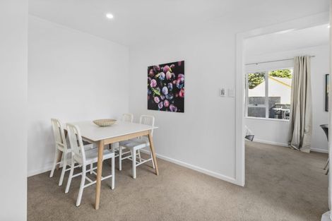 Photo of property in 4 Ashleigh Crescent, Miramar, Wellington, 6022