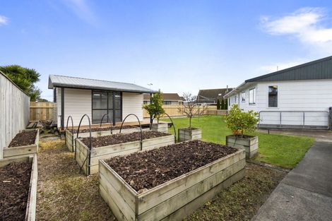 Photo of property in 10 Mansell Crescent, Bulls, 4818