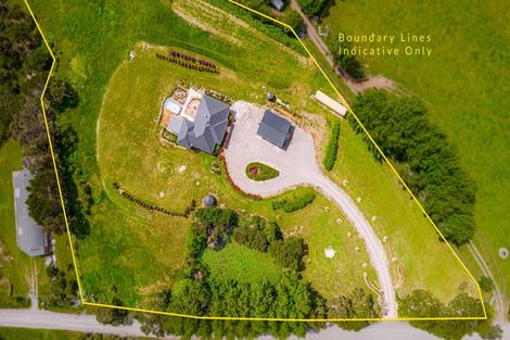 Photo of property in 147 Mcleod Road, South Head, Helensville, 0874