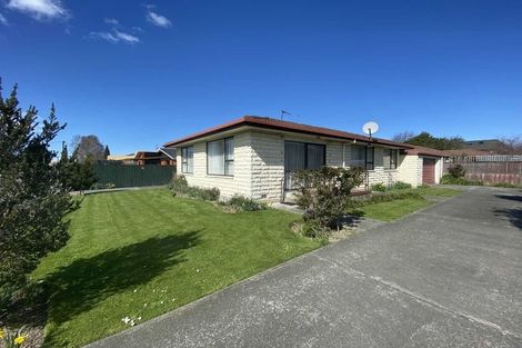 Photo of property in 1/14 Momorangi Crescent, Redwood, Christchurch, 8051