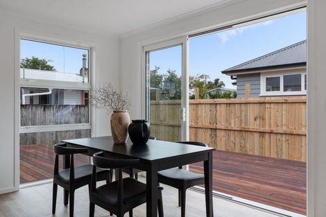 Photo of property in 2/70 Thompson Street, Leamington, Cambridge, 3432