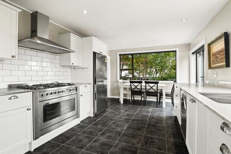 Photo of property in 44 Hargest Crescent, Saint Kilda, Dunedin, 9012