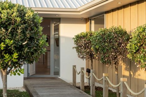 Photo of property in 107 The Boulevard, Papamoa Beach, Papamoa, 3118