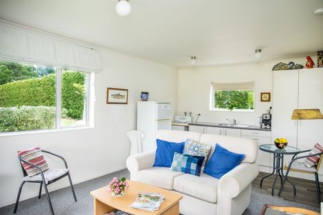 Photo of property in 16 Campbell Drive, Martinborough, 5711