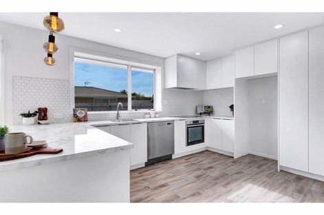 Photo of property in 16b Opal Place, Casebrook, Christchurch, 8051