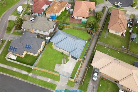 Photo of property in 13 Eroni Clarke Close, Flat Bush, Auckland, 2019