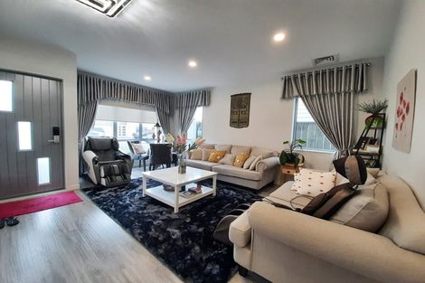 Photo of property in 22 Tinaku Road, Flat Bush, Auckland, 2019