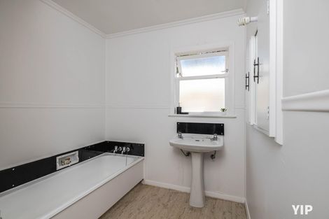 Photo of property in 7 Arapiko Street, Johnsonville, Wellington, 6037