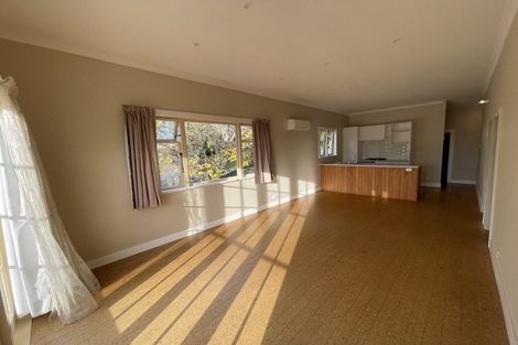 Photo of property in 32 Bonithon Avenue, Moturoa, New Plymouth, 4310