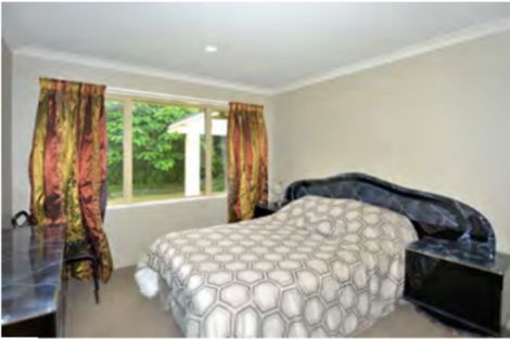 Photo of property in 6 Foresters Crescent, Parklands, Christchurch, 8083