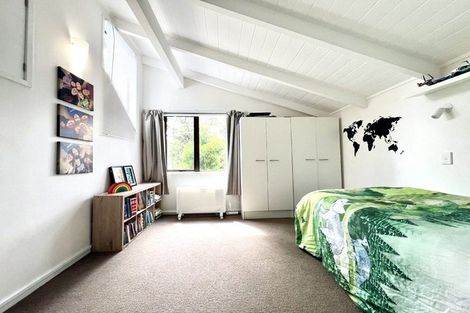 Photo of property in 200 Atkinson Road, Titirangi, Auckland, 0604