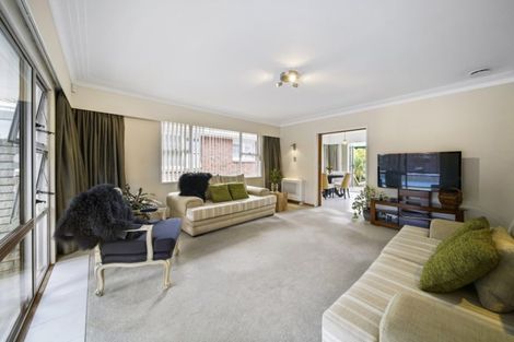 Photo of property in 8 Harford Place, Pakuranga Heights, Auckland, 2010