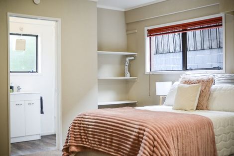 Photo of property in 16 Glendale Drive, Dinsdale, Hamilton, 3204