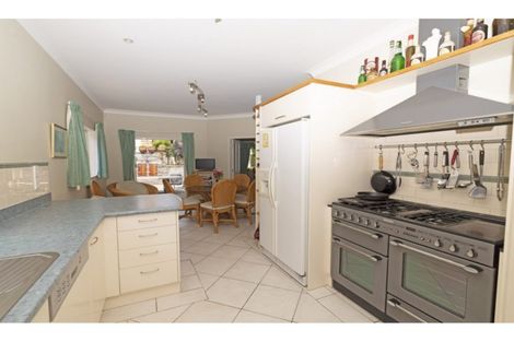 Photo of property in 7 Semillon Avenue, Henderson, Auckland, 0612