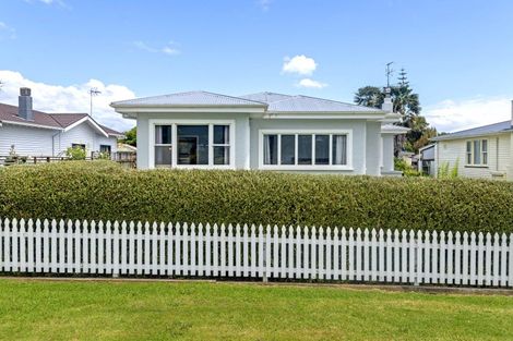 Photo of property in 18 Oak Street, Mangapapa, Gisborne, 4010
