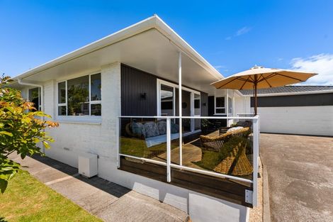 Photo of property in 46 Nevada Drive, Merrilands, New Plymouth, 4312