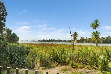 Photo of property in 4/29 Montgomery Road, Judea, Tauranga, 3110