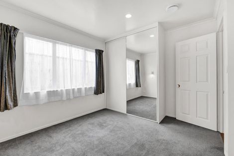 Photo of property in 15a Bulteel Street, New Plymouth, 4310