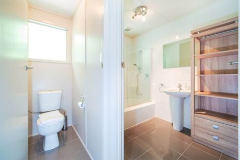 Photo of property in 1/37 Becroft Drive, Forrest Hill, Auckland, 0620