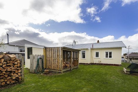 Photo of property in 24 Lune Street, South Hill, Oamaru, 9400