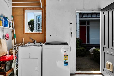 Photo of property in 37 Fantham Street, Hawera, 4610