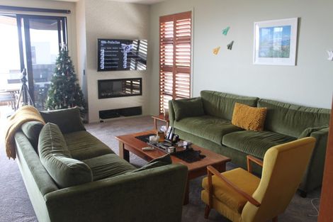 Photo of property in 14 Hamblyn Street, Strandon, New Plymouth, 4312