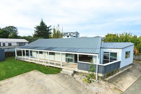 Photo of property in 1321b Papamoa Beach Road, Papamoa Beach, Papamoa, 3118