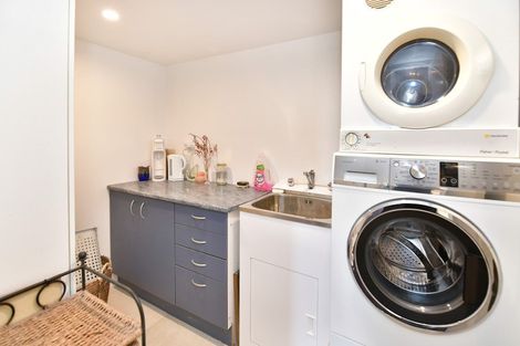 Photo of property in 2/17 Moffat Road, Red Beach, 0932