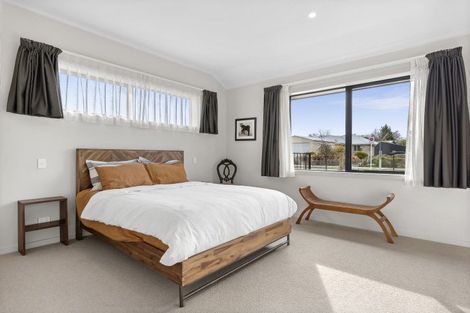 Photo of property in 8 Hebbard Court, Albert Town, Wanaka, 9305