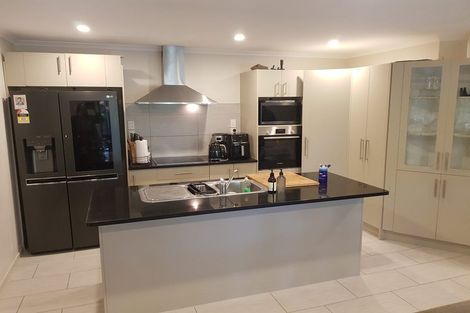 Photo of property in 70 Westgate Drive, Massey, Auckland, 0614